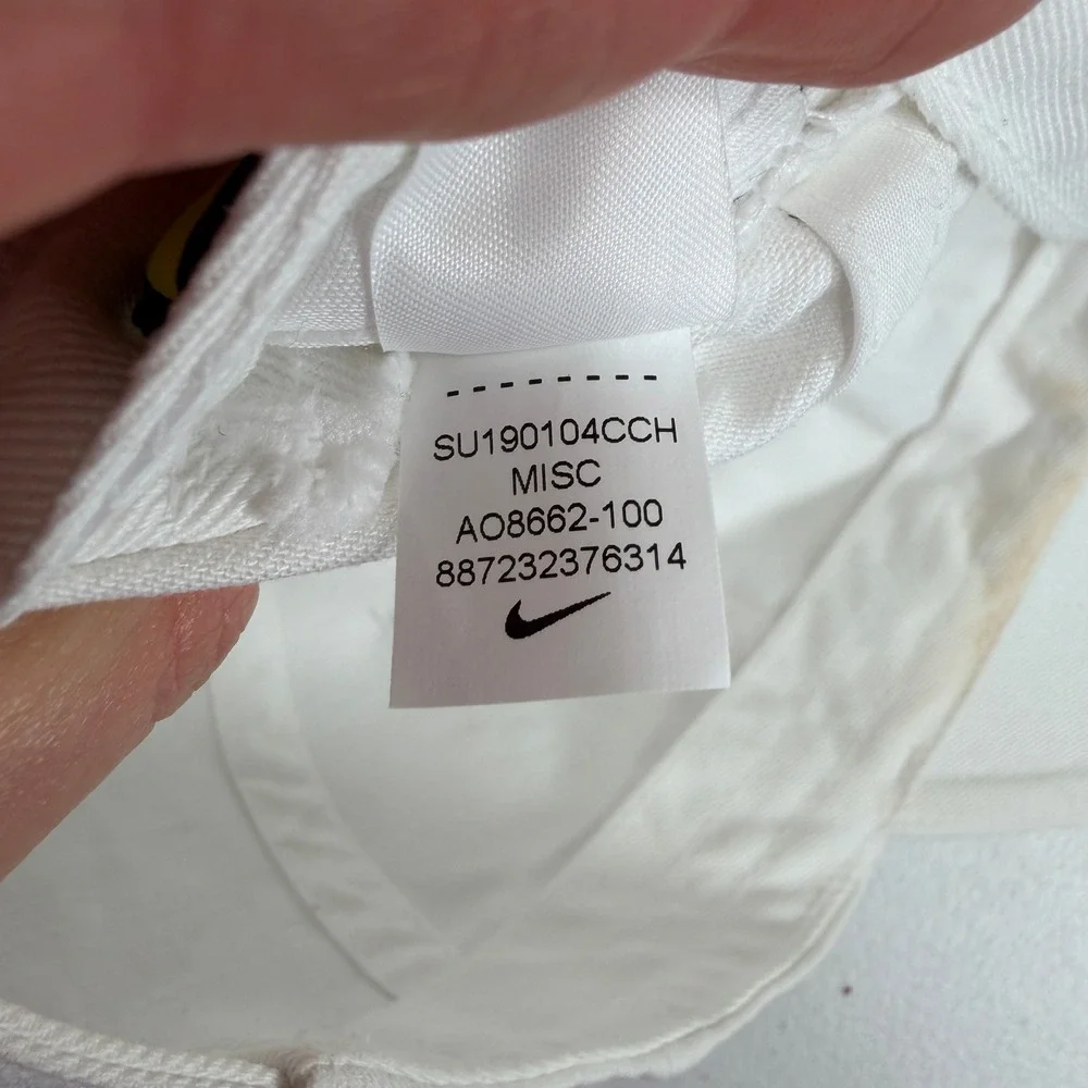 Nike Baseball Cap Hat Heritage86 White Embroidered Swoosh AO8662-100 Dad Hat